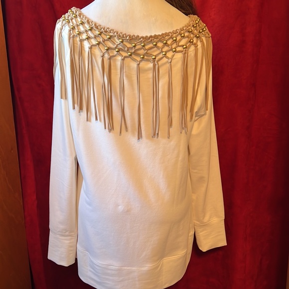 Top - Picture 3 of 8